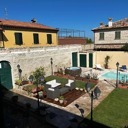Apartment With Pool, A Few Minutes From The Sea *